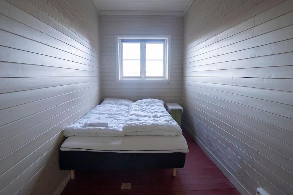 Fisherman's Cabin, Lofoten - 26 Ivarbua *